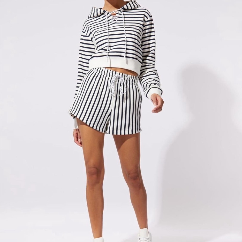 Solid& striped Jolie set size small-